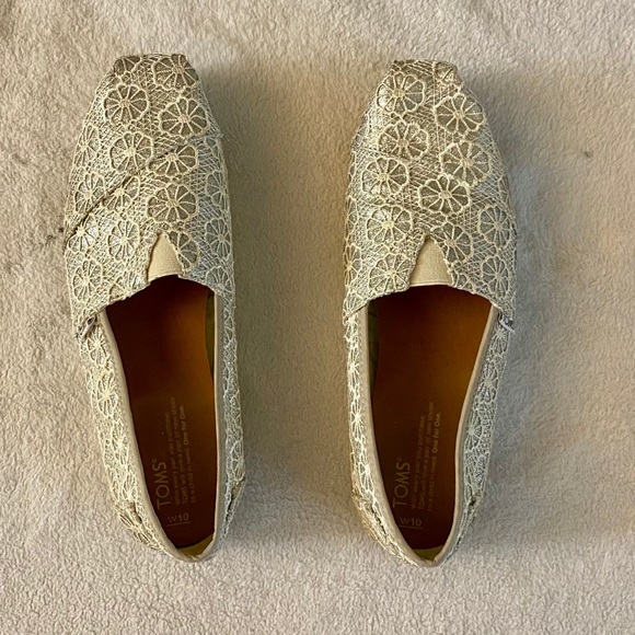 Toms Shoes - Crocheted Toms